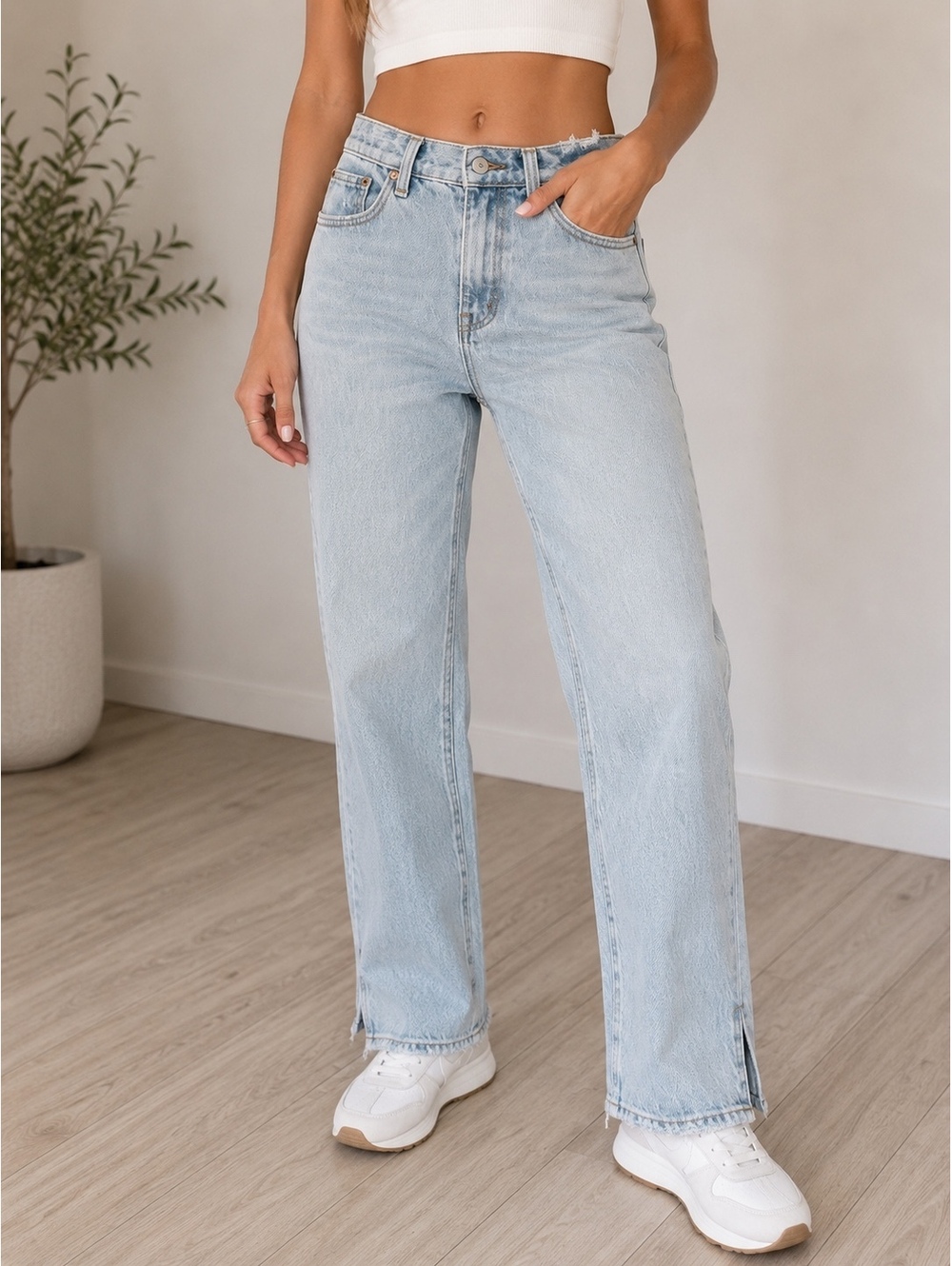 Abercrombie & Fitch 90s Straight Ultra High Rise Jeans 23 Light Wash Slit Hem